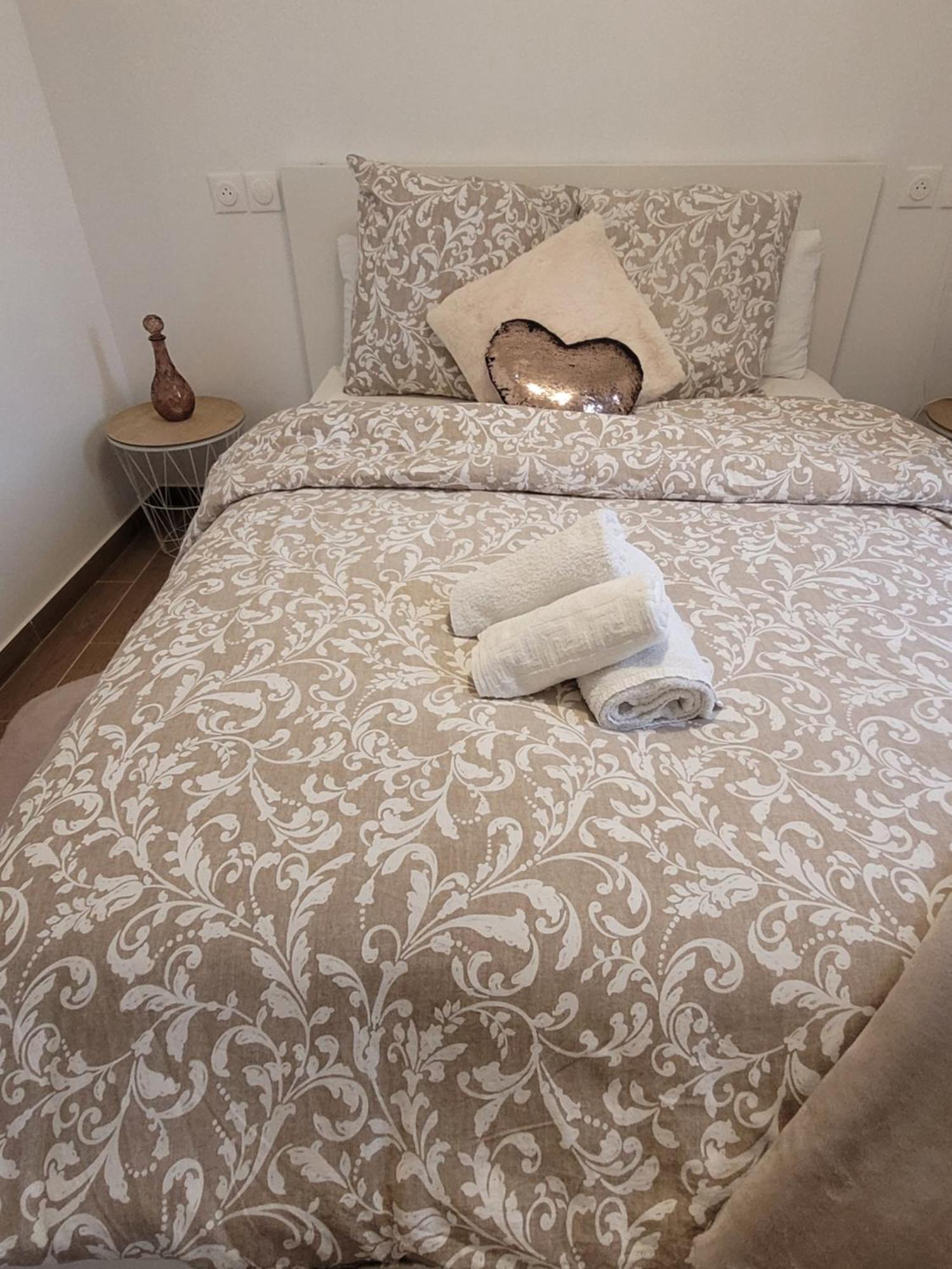 Apartment Prive A 15mn De Paris Et Proche Enghien Les Bains *