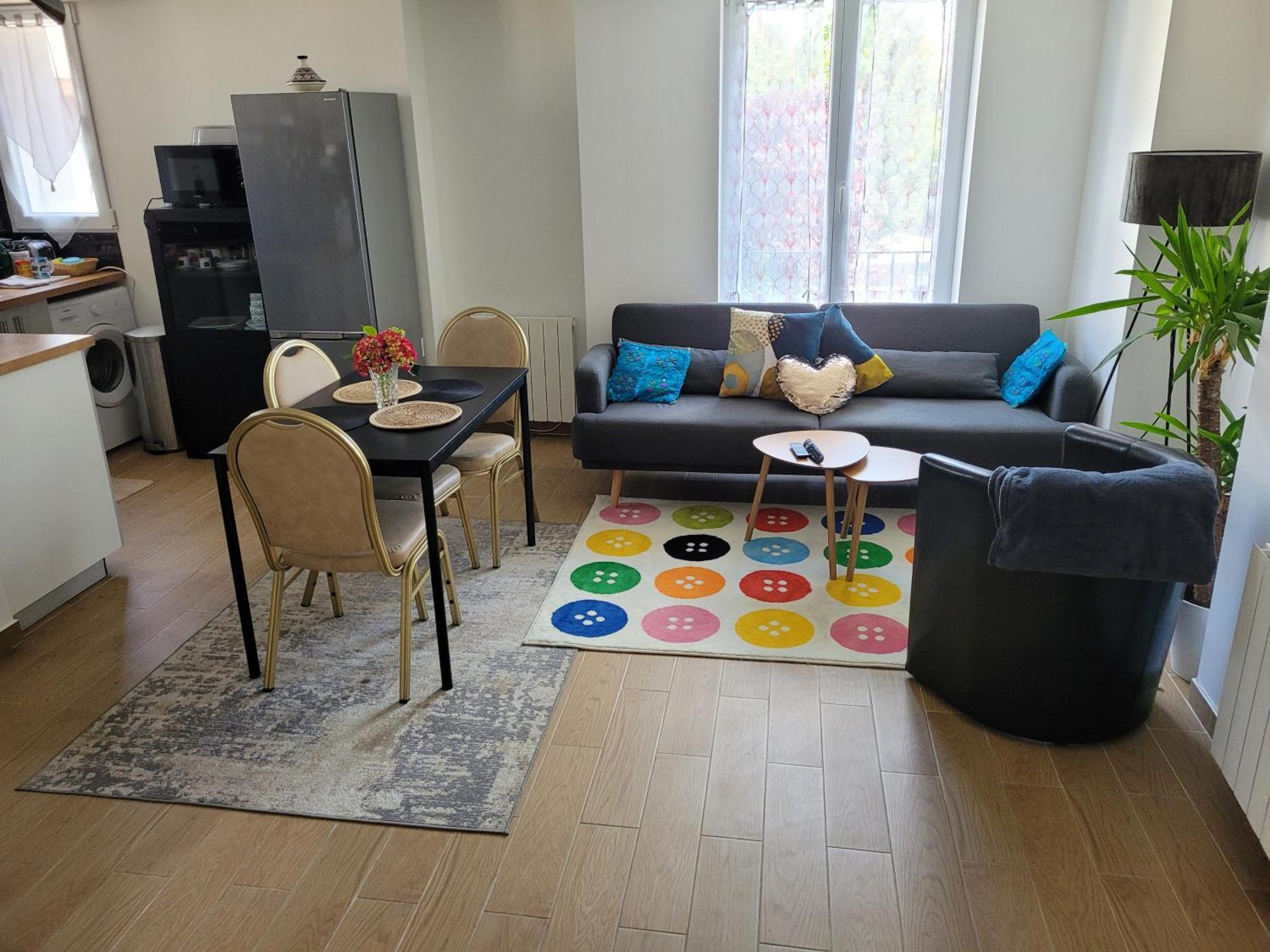 Apartment Prive A 15mn De Paris Et Proche Enghien Les Bains *